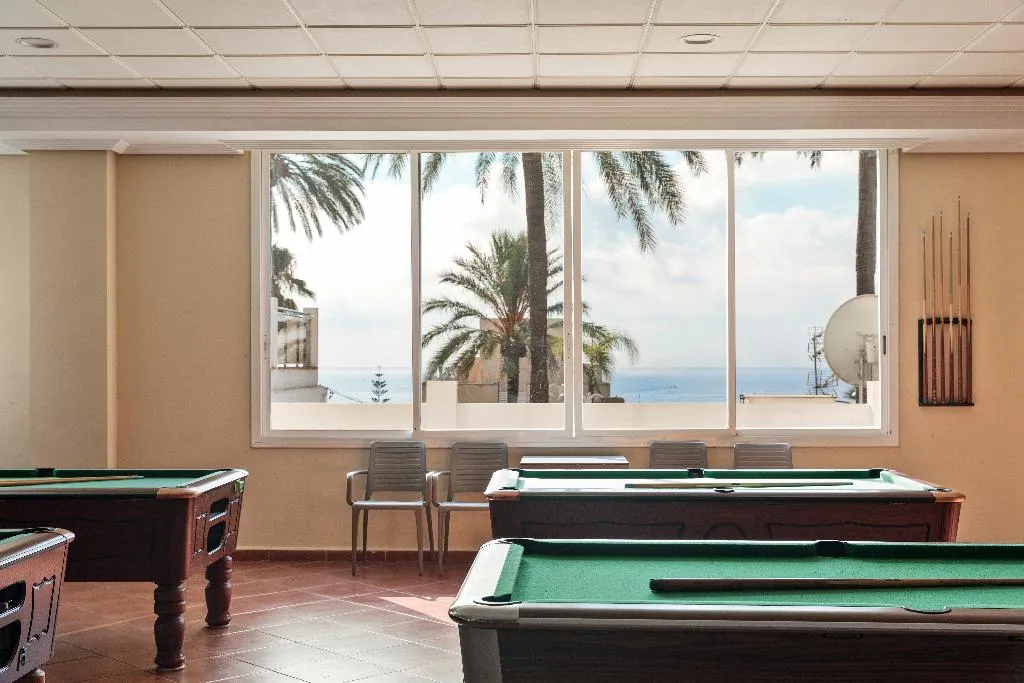Sports and Entertainment, Best Siroco, Costa Del Sol