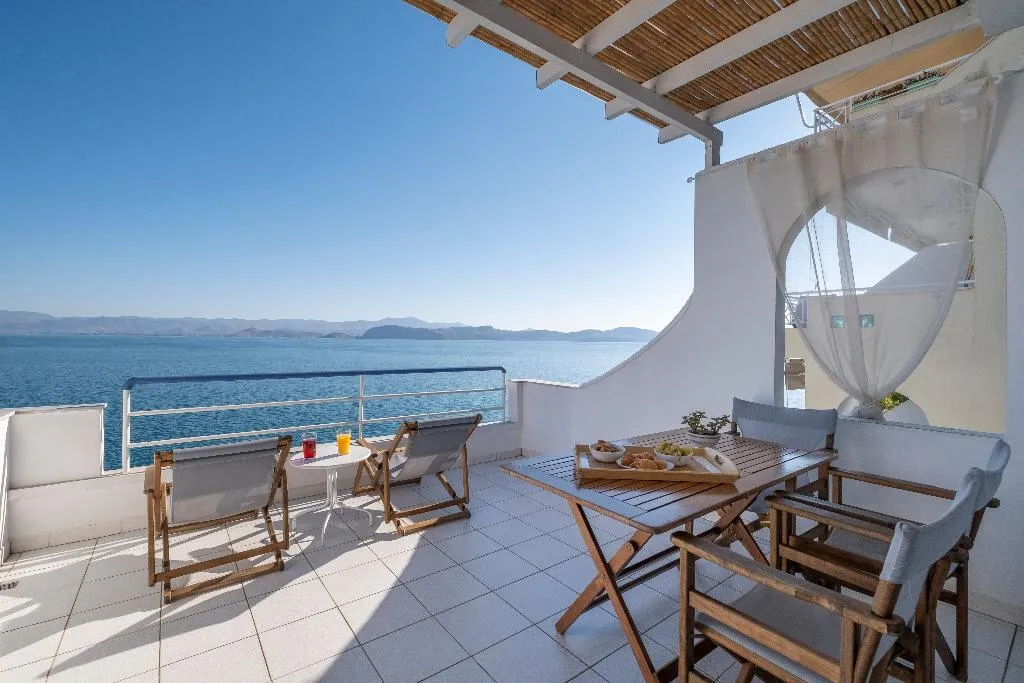 STUDIO SEA VIEW Room, Meli Apartments & Villas, Kalamata