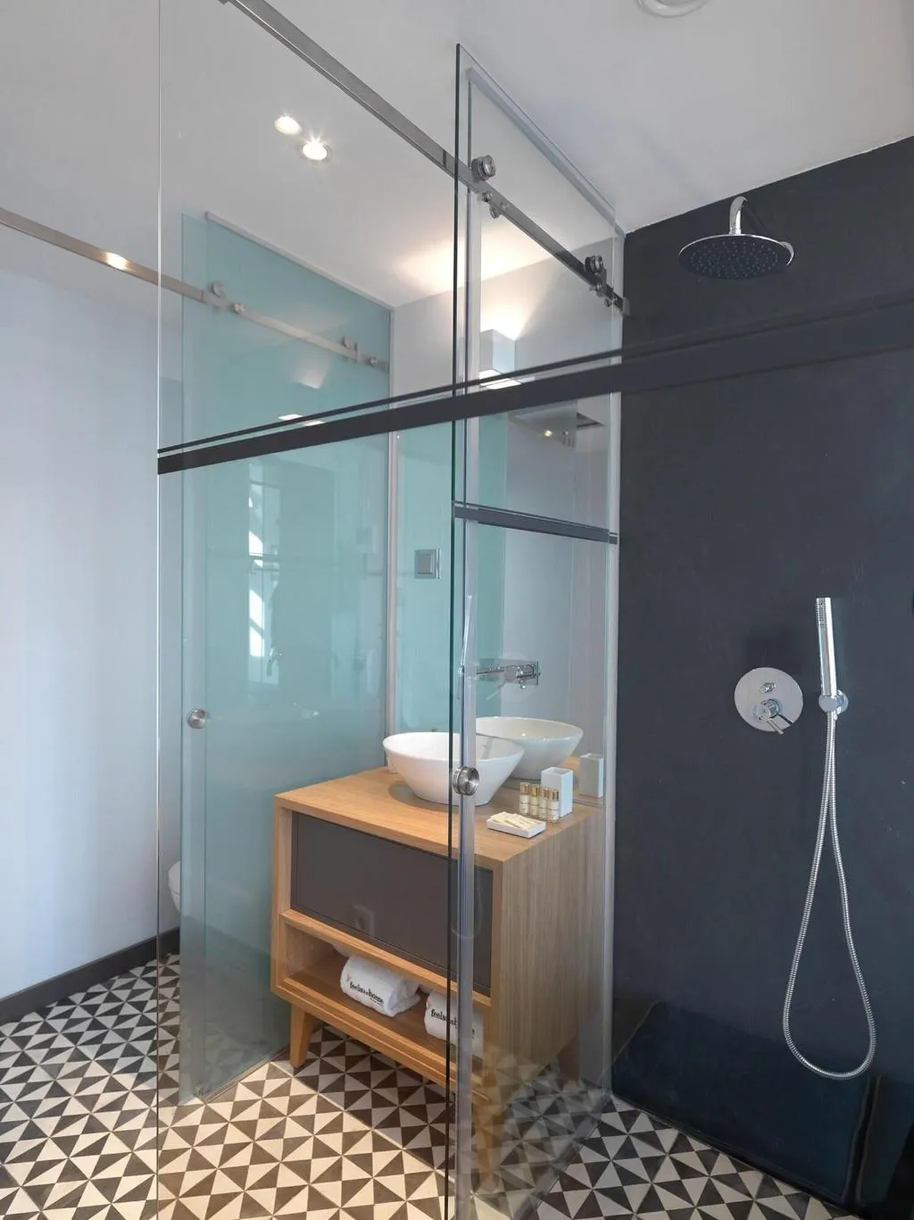 DOUBLE CITY VIEW Room, Feels Like Home Santa Catarina Prime Suites, Porto
