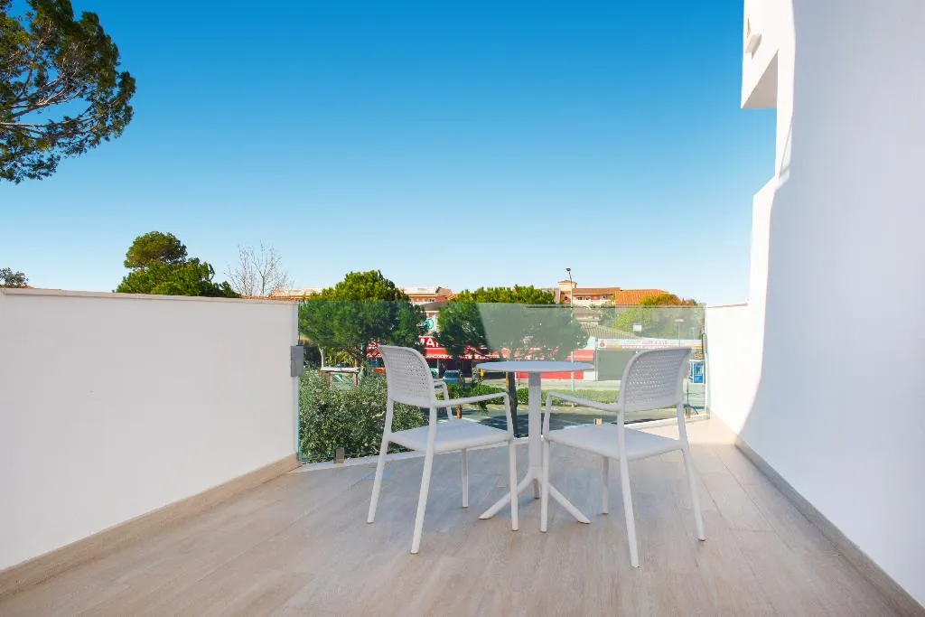 DOUBLE SINGLE USE WITH TERRACE Room, Iberostar Waves Playa de Muro, Majorca