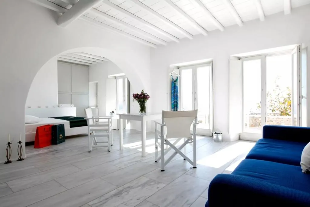 JUNIOR SUITE CAPACITY 4 Room, Olia Hotel, Mykonos
