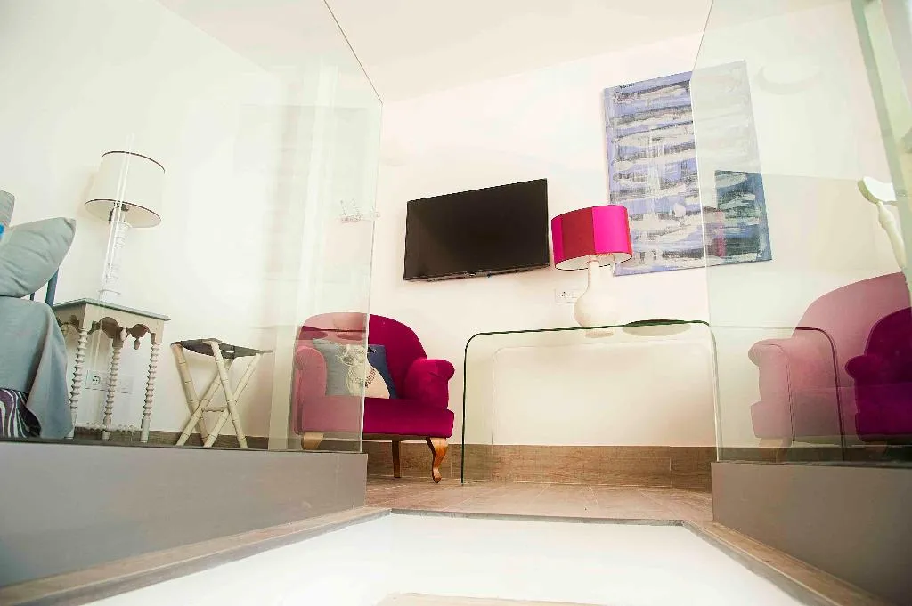 APARTMENT DUPLEX Room, Overland Suites Catedral Luxury Apartments, Seville