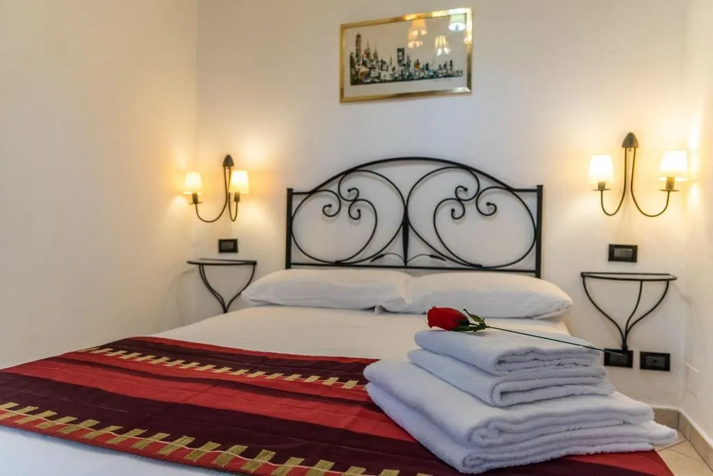 Room, Dei Mori Firenze, Florence