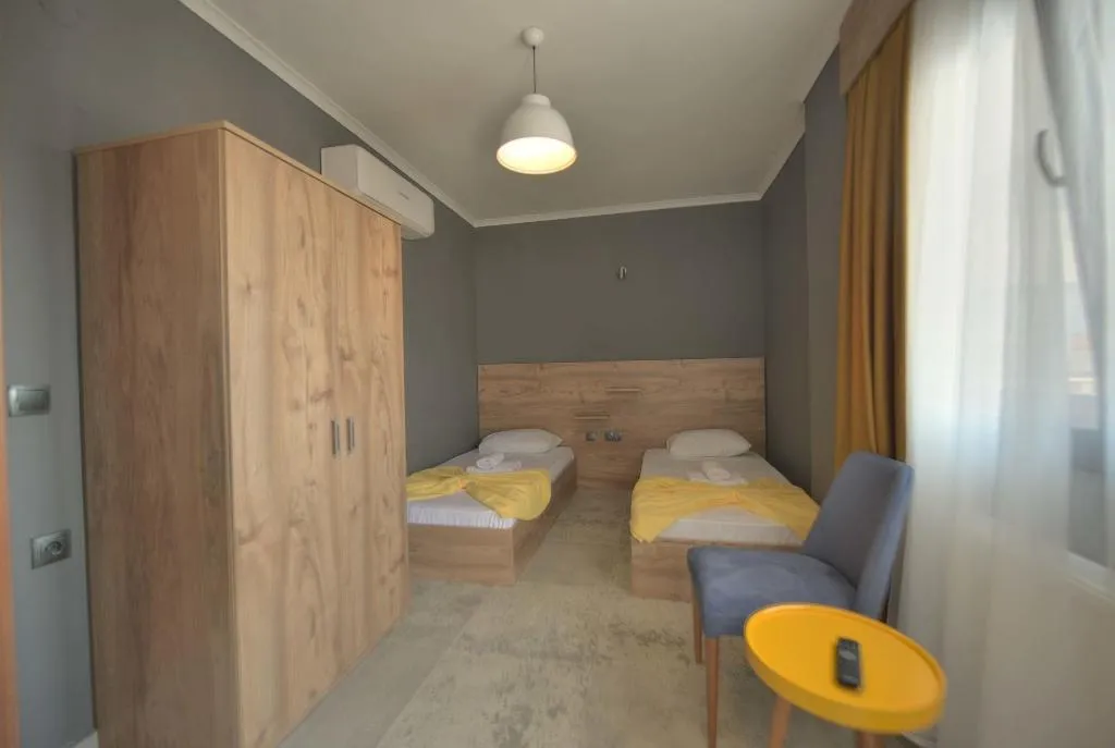 Room, Kulup Laka 1969, Izmir