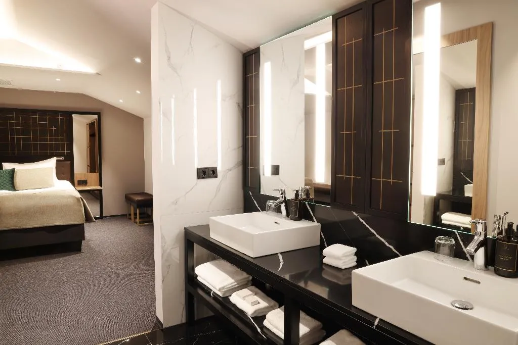SUITE EXECUTIVE Room, TOP CityLine Hotel Reykjavik Saga, Reykjavik