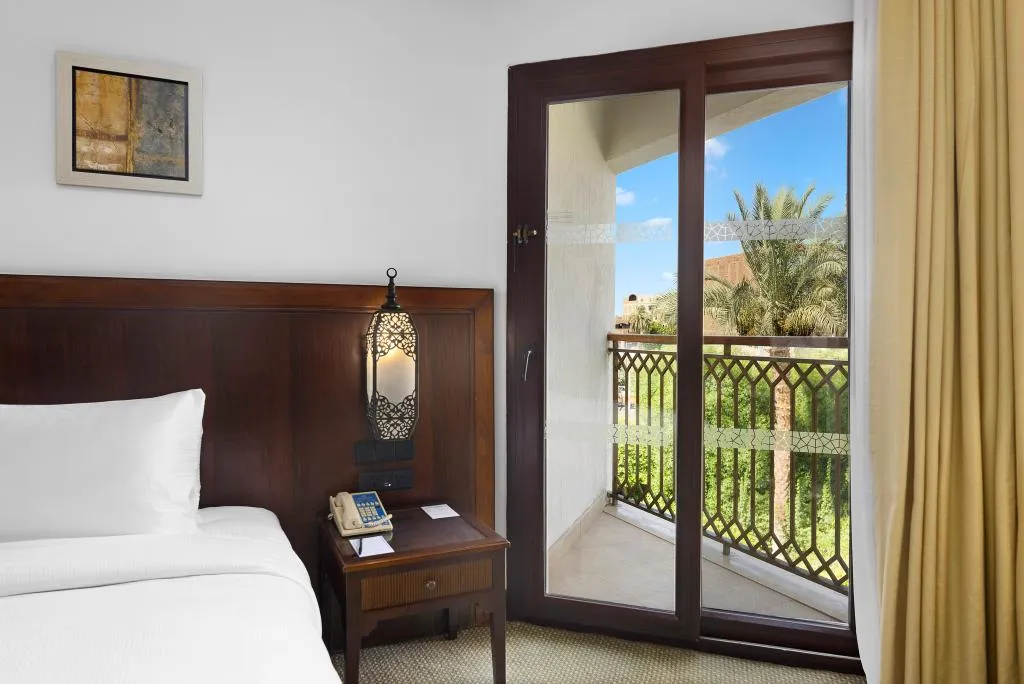 DOUBLE GUEST ROOM Room, Hilton Luxor Resort & Spa, Luxor