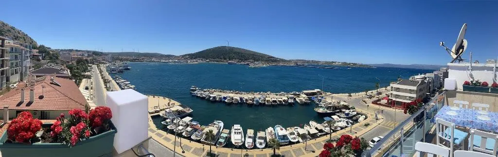 Terrace, Larimar Boutique Hotel, Izmir