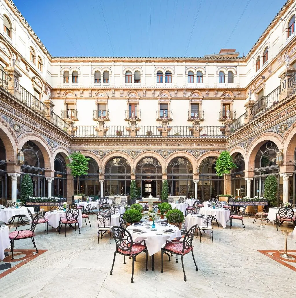 DOUBLE DELUXE QUEEN BED Room, Alfonso XIII, Seville