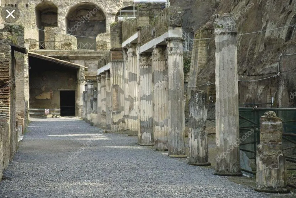 General view, Palazzo Balsamo, Naples