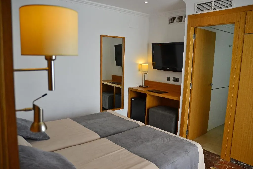 QUADRUPLE STANDARD Room, Mirador, Majorca
