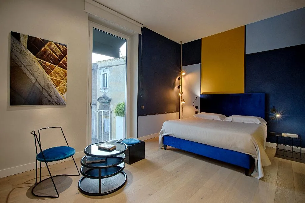 Double or Twin KING SIZE BED Room, Casa Pacifico Napoli, Naples