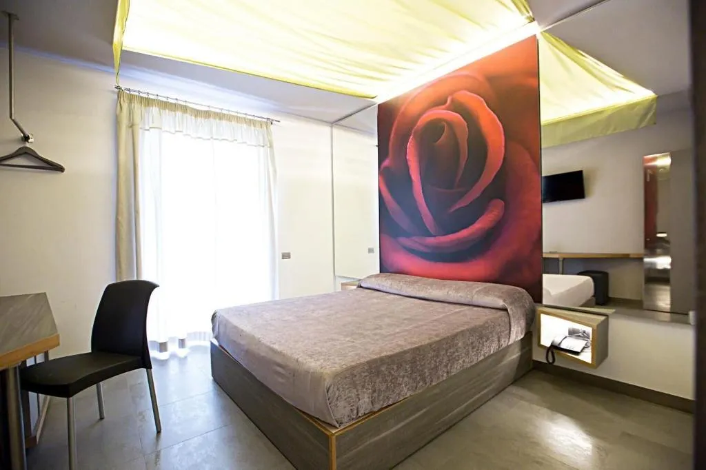 Room, Hotel Tiro A Volo, Naples