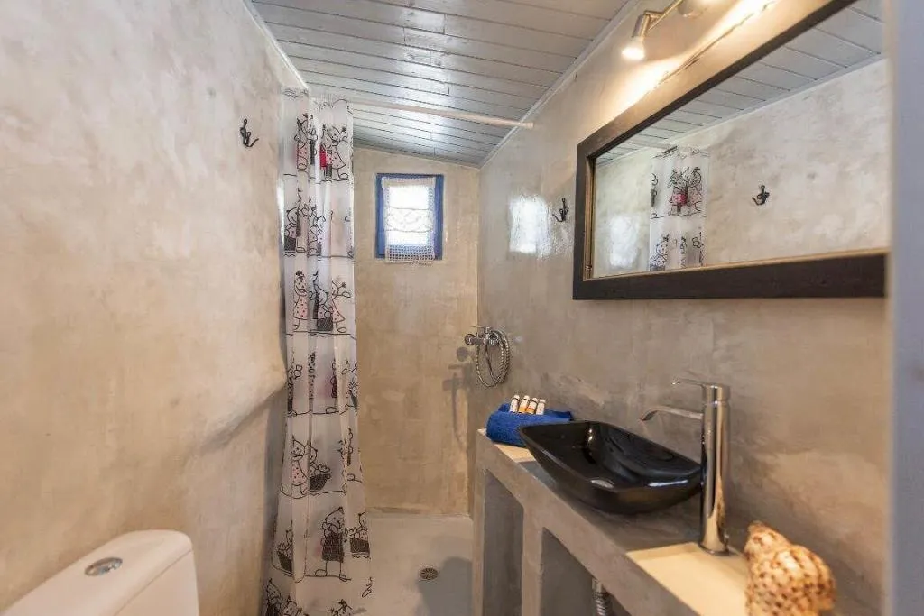 Room, Emmantina Houses, Santorini