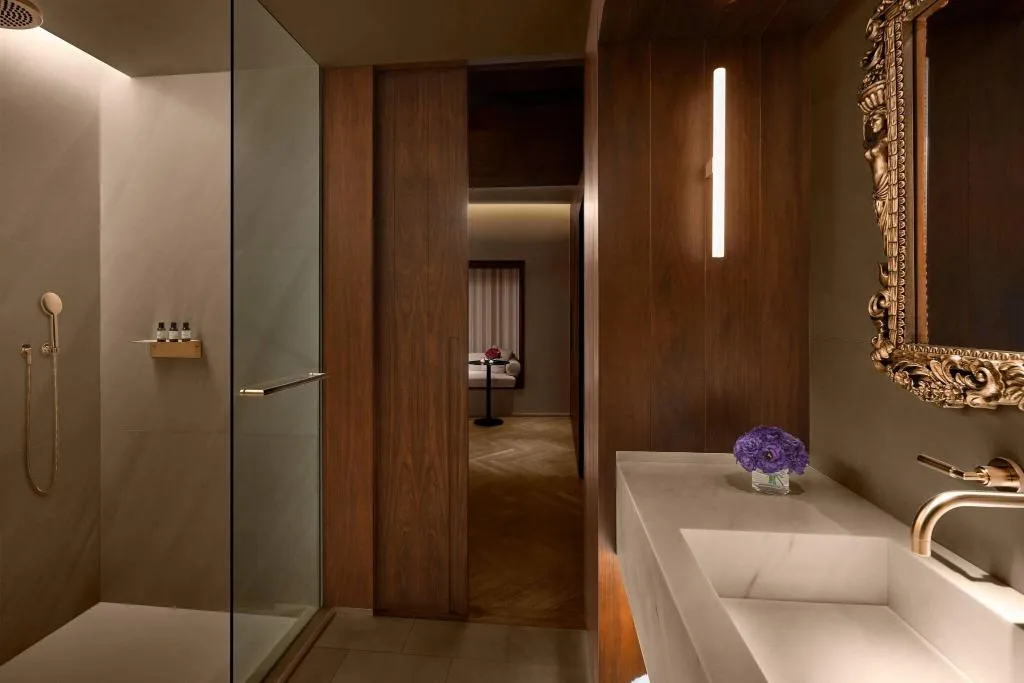 DOUBLE SUPERIOR KING BED Room, EDITION Barcelona, Barcelona