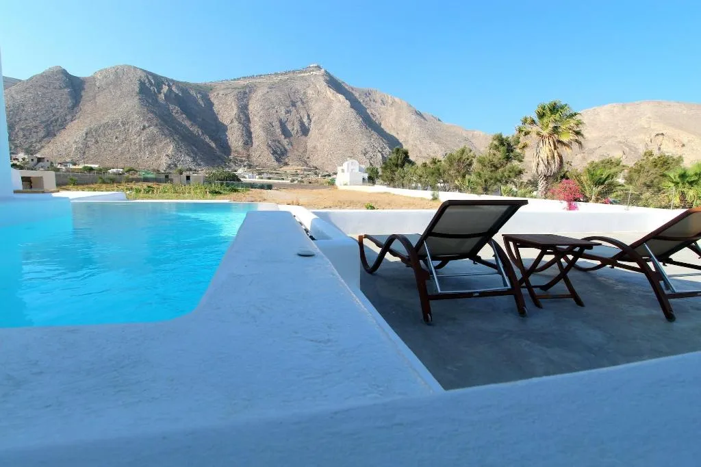 Sports and Entertainment, Filira Suites, Santorini