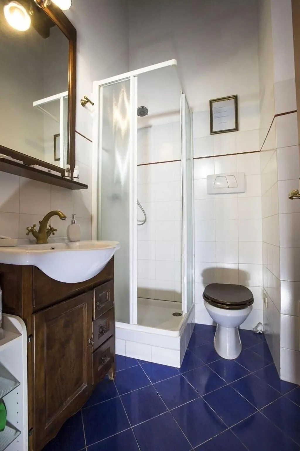 Room, Pettinary Village, Rome