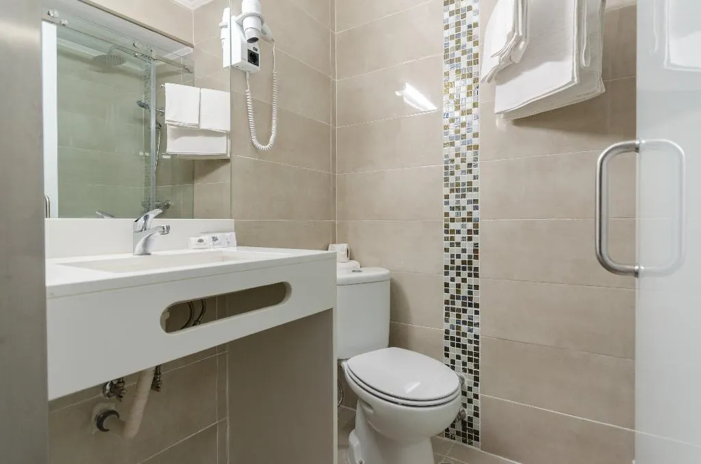 TWIN STANDARD Room, Hotel Lx Rossio, Lisbon