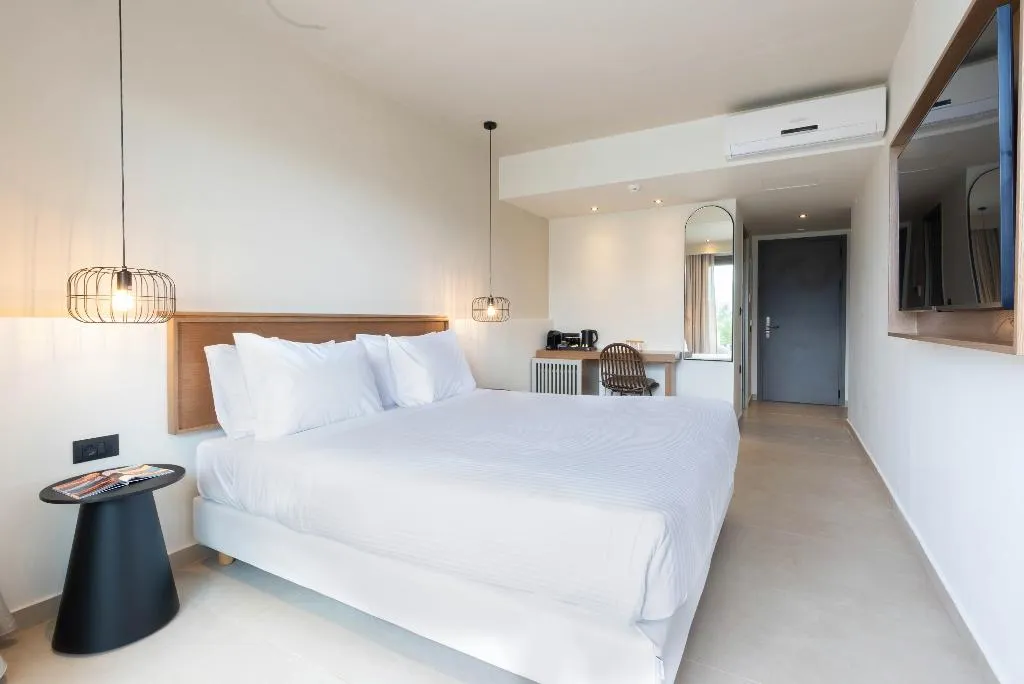 JUNIOR SUITE WITH PRIVATE POOL Room, Iolida Corfu Resort & Spa, Corfu