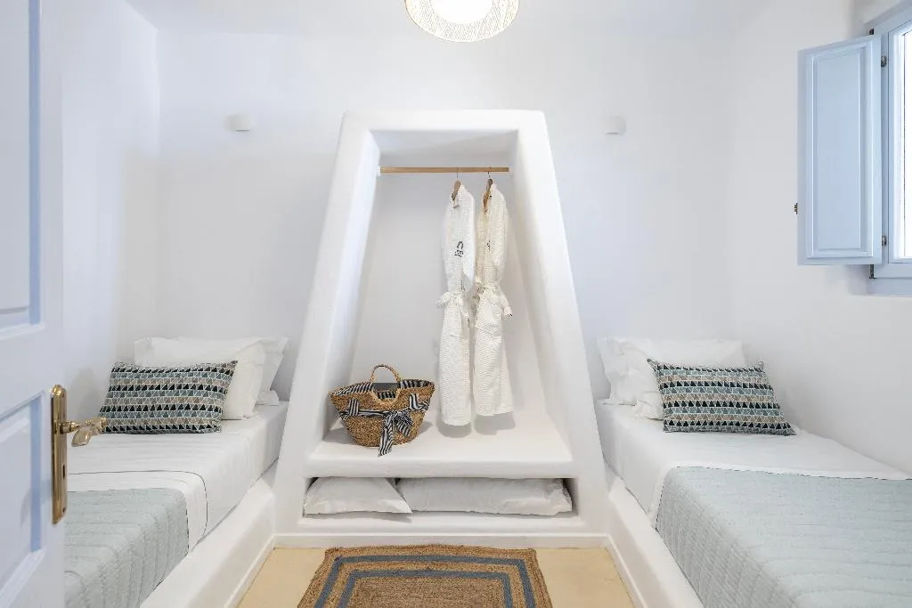 VILLA WITH JACUZZI Room, El Verano Collection Santorini, Santorini