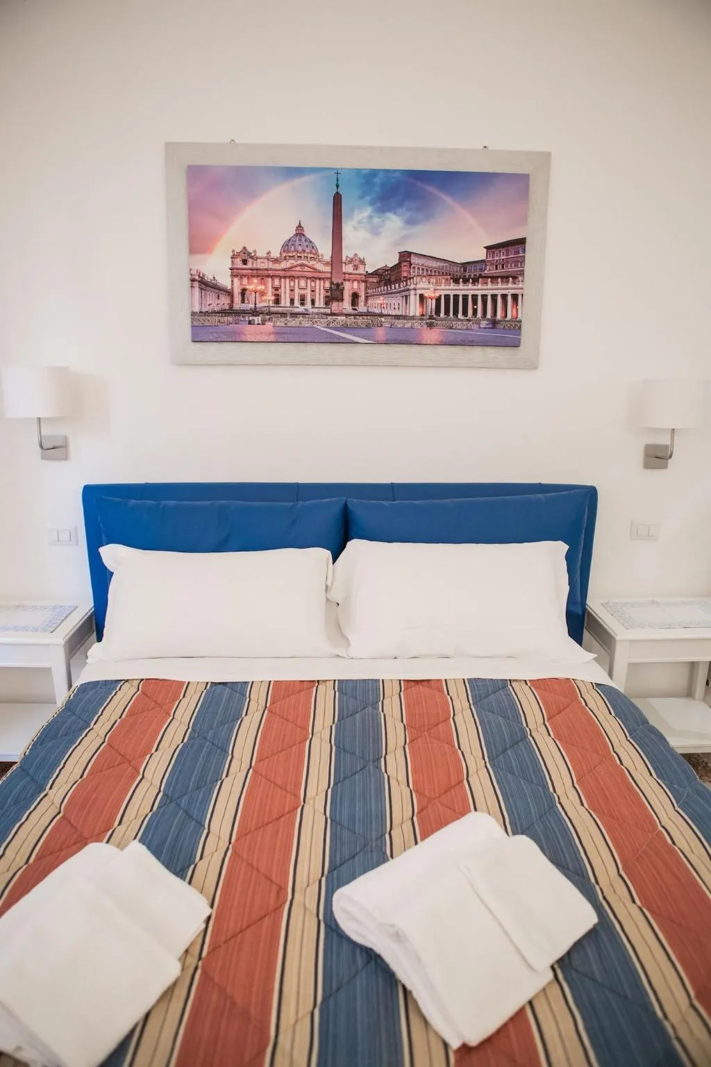Room, Desiderio Di Roma, Naples