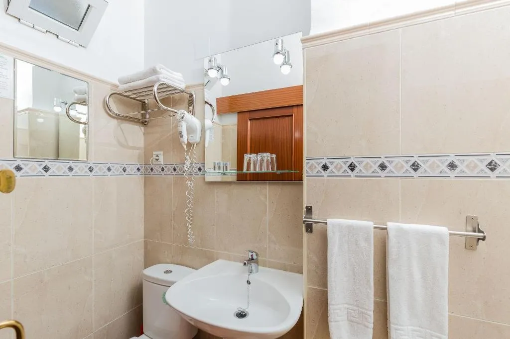 Room, Guadalupe Cozy Inns, Costa Del Sol
