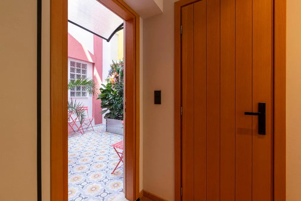 DOUBLE SUPERIOR WITH TERRACE Room, Parea, Athens
