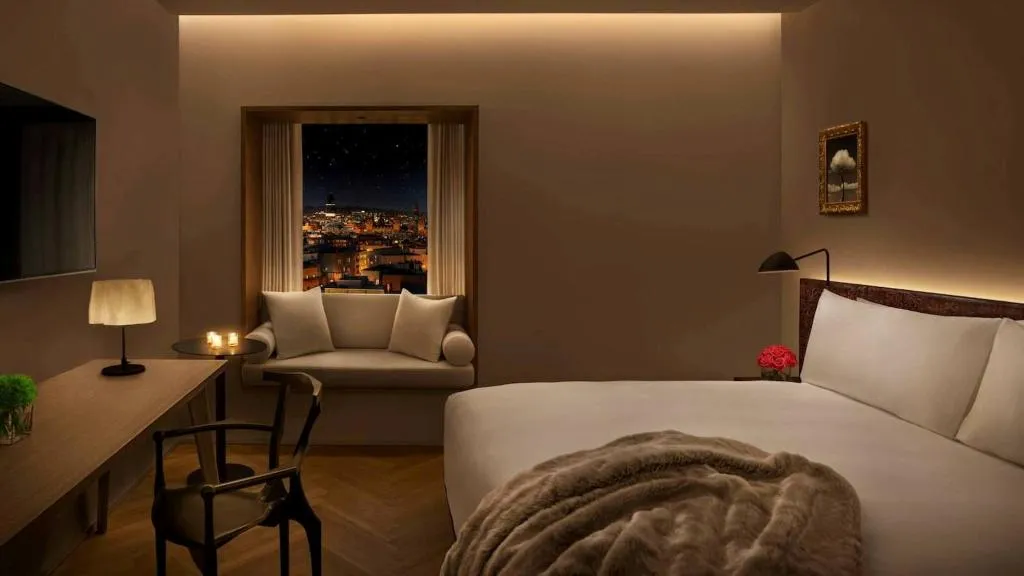 Room, EDITION Barcelona, Barcelona