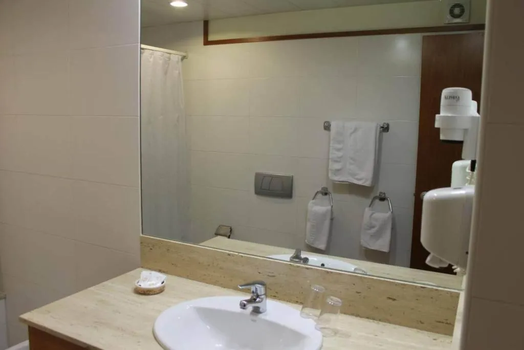 DOUBLE ONE BED Room, Flora Parc, Barcelona