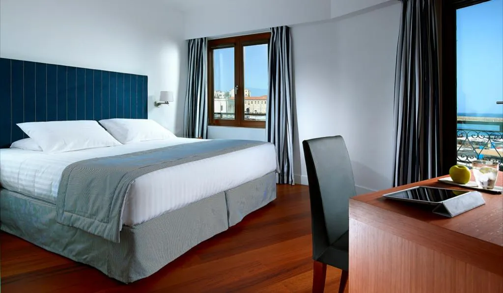 JUNIOR SUITE SEA VIEW Room, Porto Veneziano, Crete