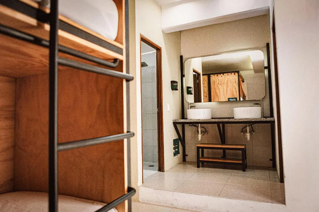 Room, Nomads Hotel, Hostel & Rooftop Pool, Cancun Area