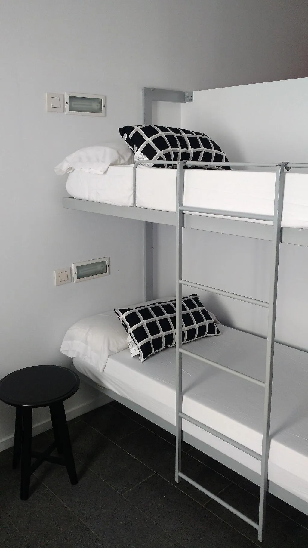 QUADRUPLE STANDARD Room, Centre Esplai Hostel, Barcelona