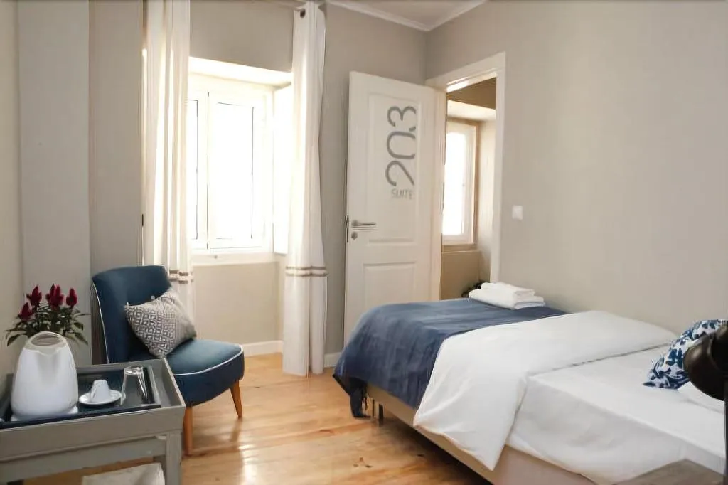 Room, Flores Guest House, Lisbon