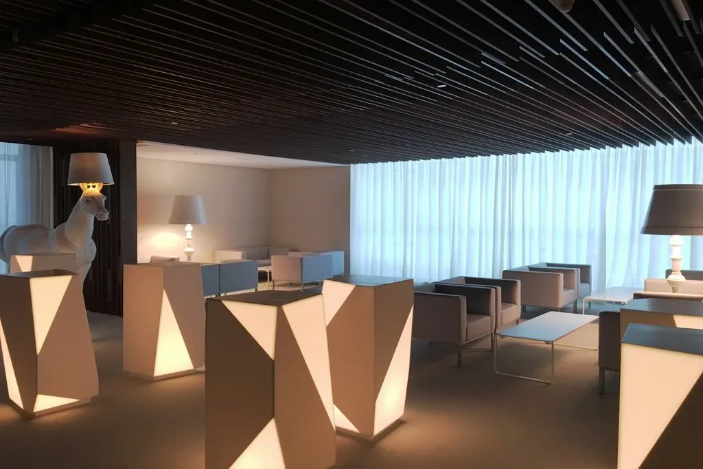 Bar, The Act Hotel, Dubai