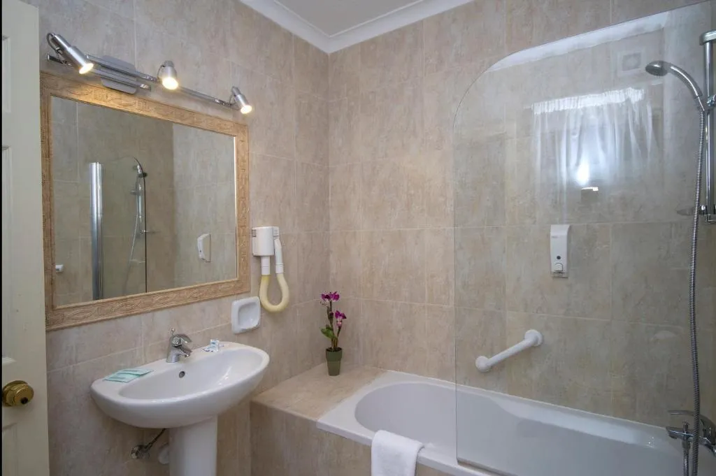 TRIPLE WITH BALCONY Room, Soreda Hotel, Malta
