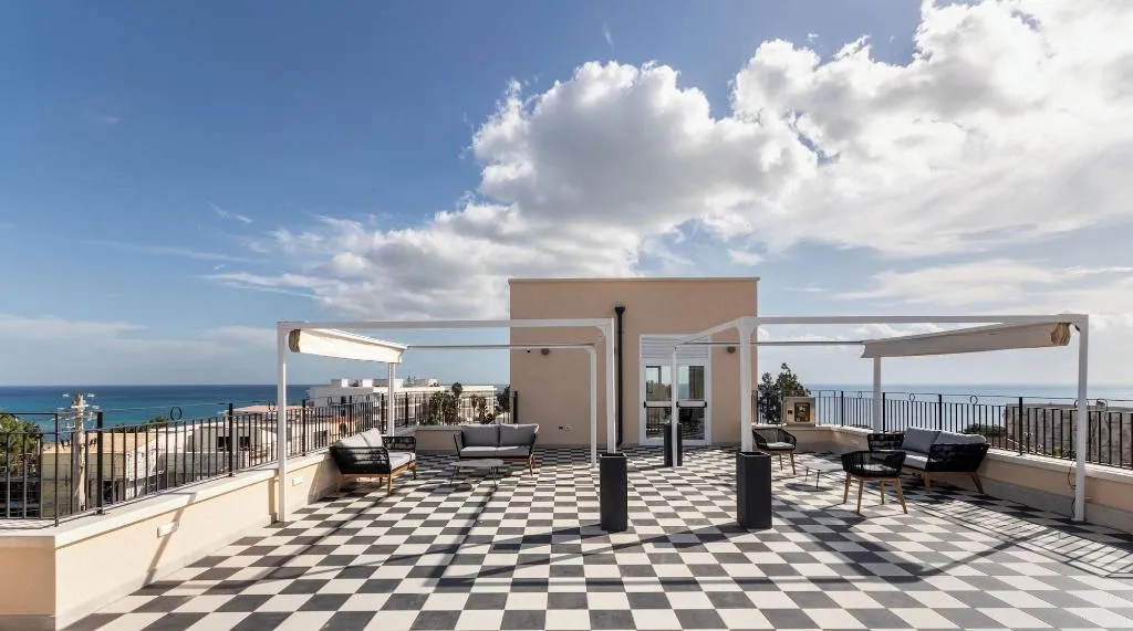 Terrace, Hotel Netum Mare, Catania