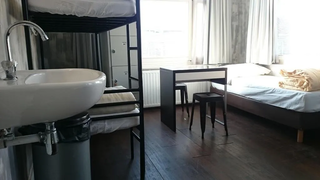 Room, Amigo Budget Hostel, Amsterdam
