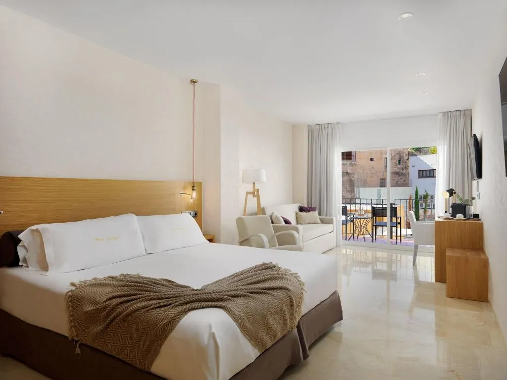 JUNIOR SUITE TWO BEDS Room, Hotel Saratoga, Majorca