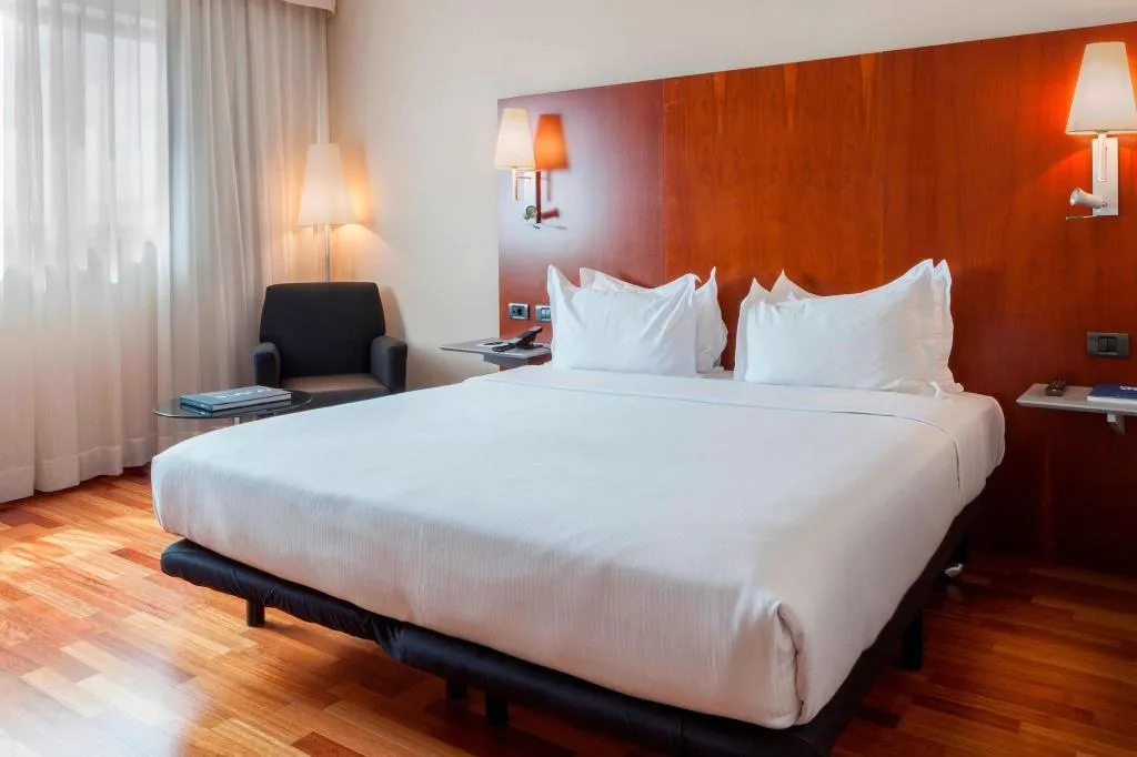 DOUBLE SUPERIOR KING BED Room, AC Madrid Alcalá de Henares, Madrid