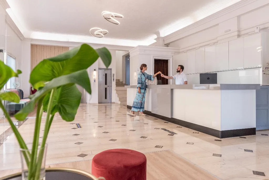 Lobby, Azure Mare Hotel, Crete