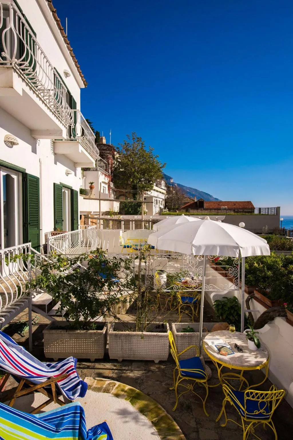 Terrace, Hotel Villa Delle Palme, Naples