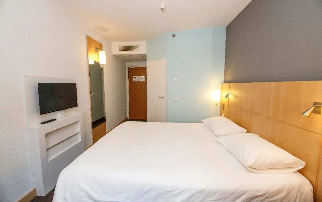 DOUBLE STANDARD Room, Ibis Praha Old Town, Prague