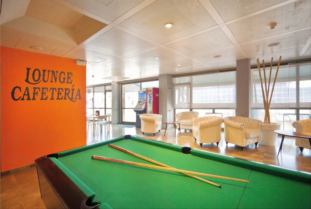 Sports and Entertainment, Sant Pere II Hotel, Barcelona