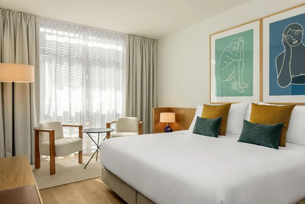 DOUBLE GARDEN VIEW KING BED Room, AC Gava Mar, Barcelona