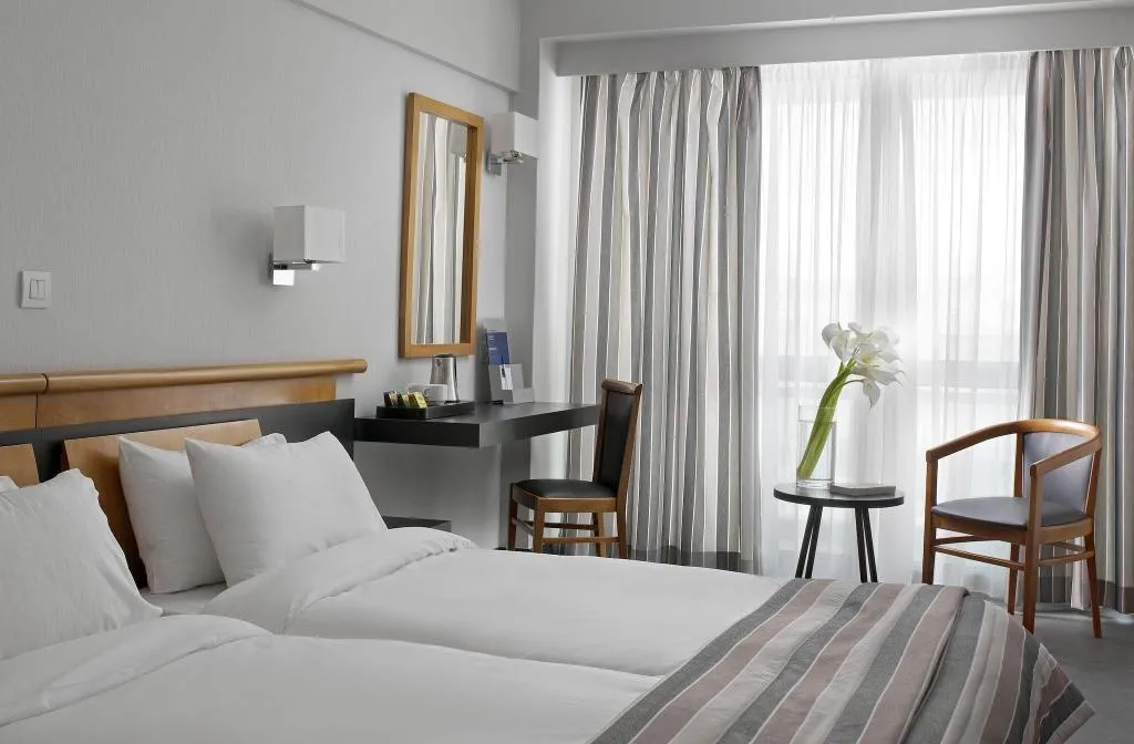DOUBLE QUEEN SIZE BED Room, Stanley, Athens