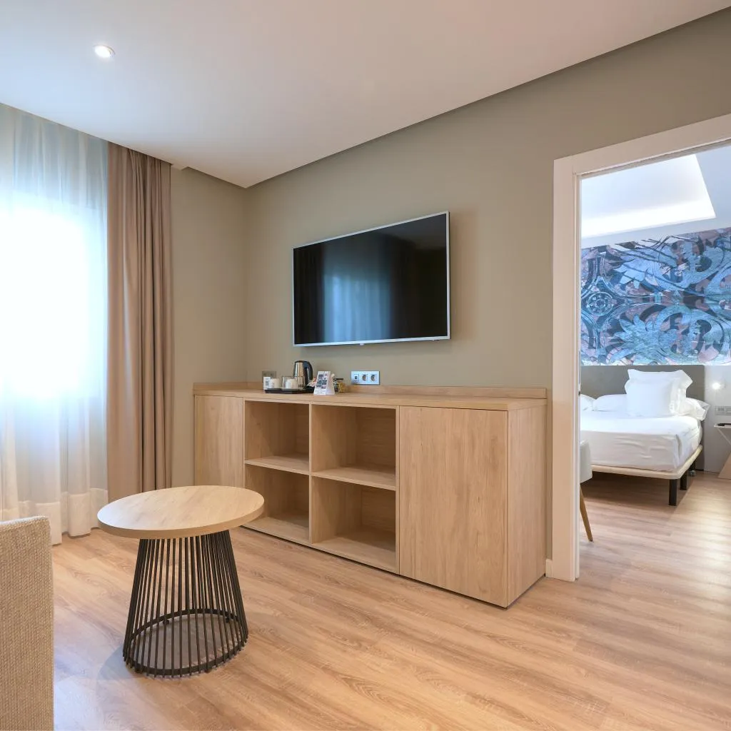 JUNIOR SUITE STANDARD Room, Monte Triana, Seville