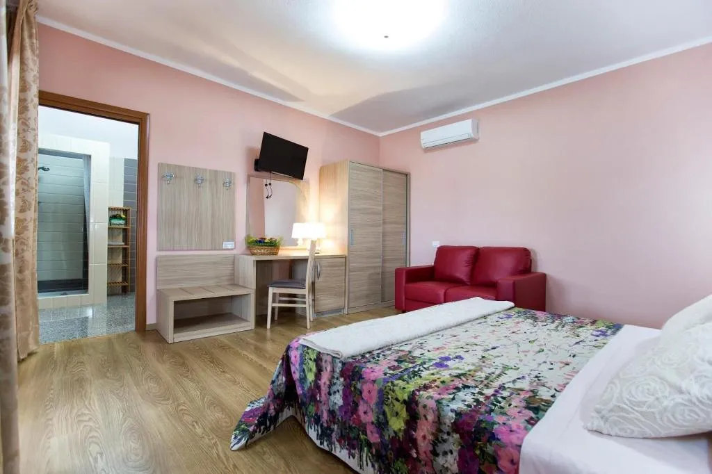 Room, Il Sole, Cagliari