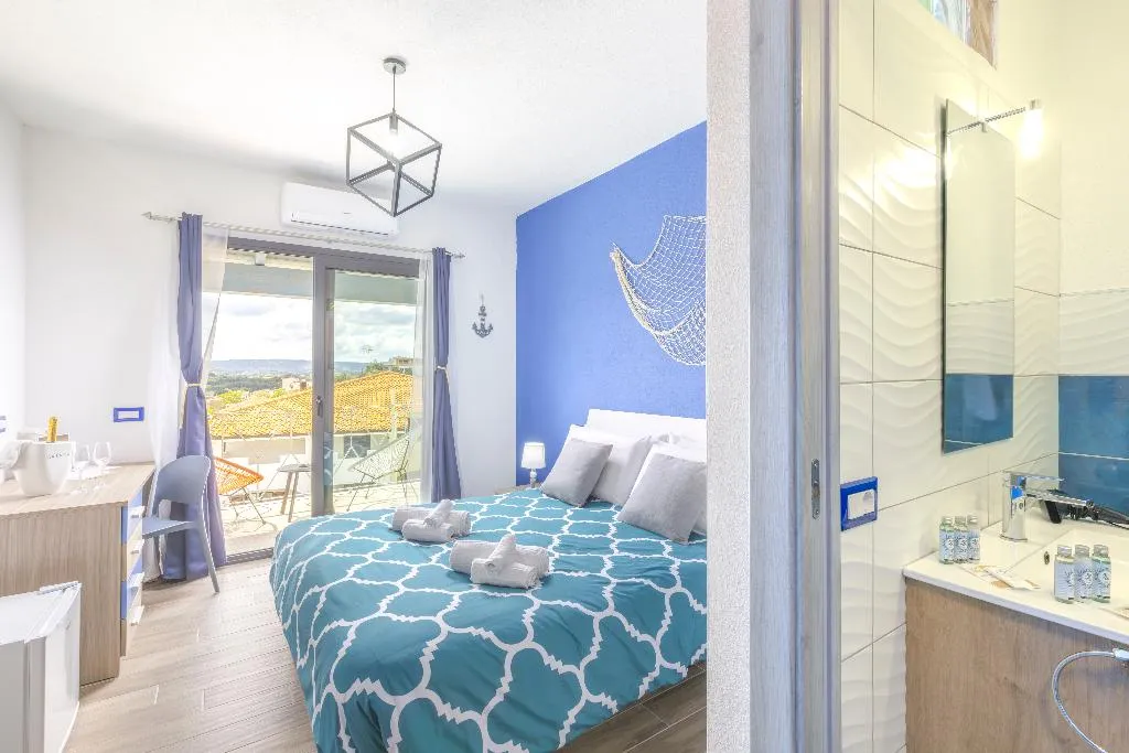 DOUBLE DELUXE WITH BALCONY Room, Agua Dorada Boutique, Olbia
