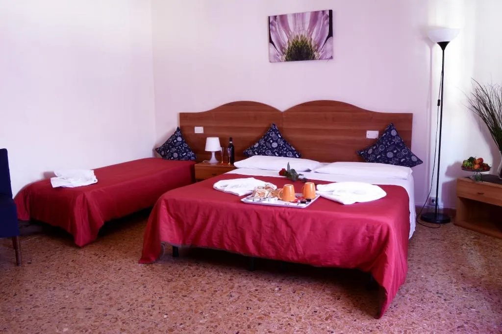Room, Darius Firenze B&B, Florence