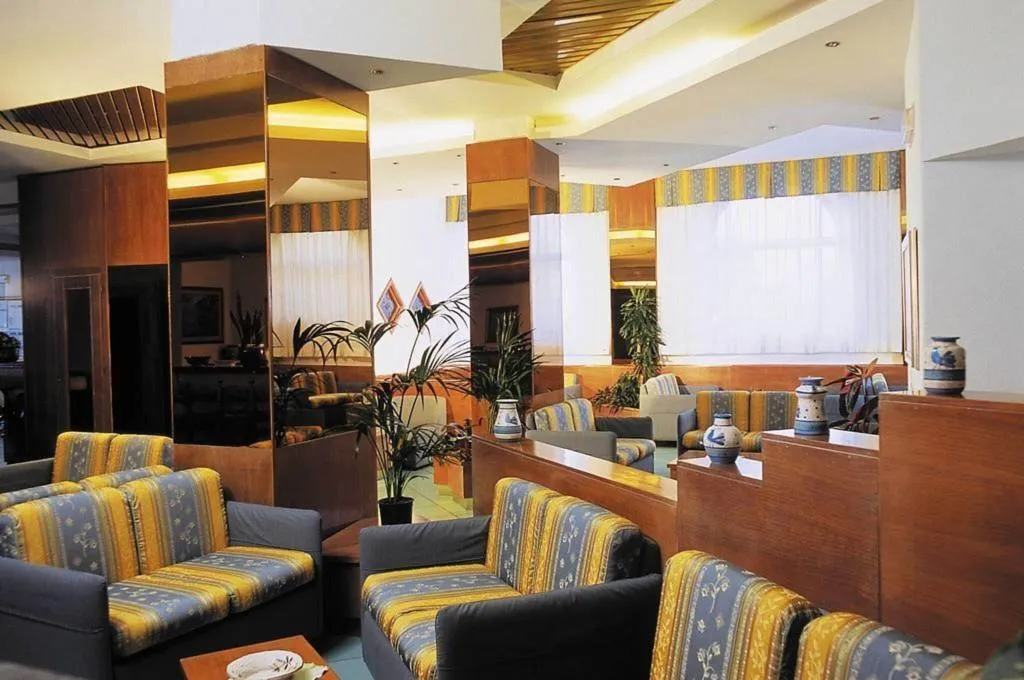 Lobby, Parco Aurora Terme, Naples