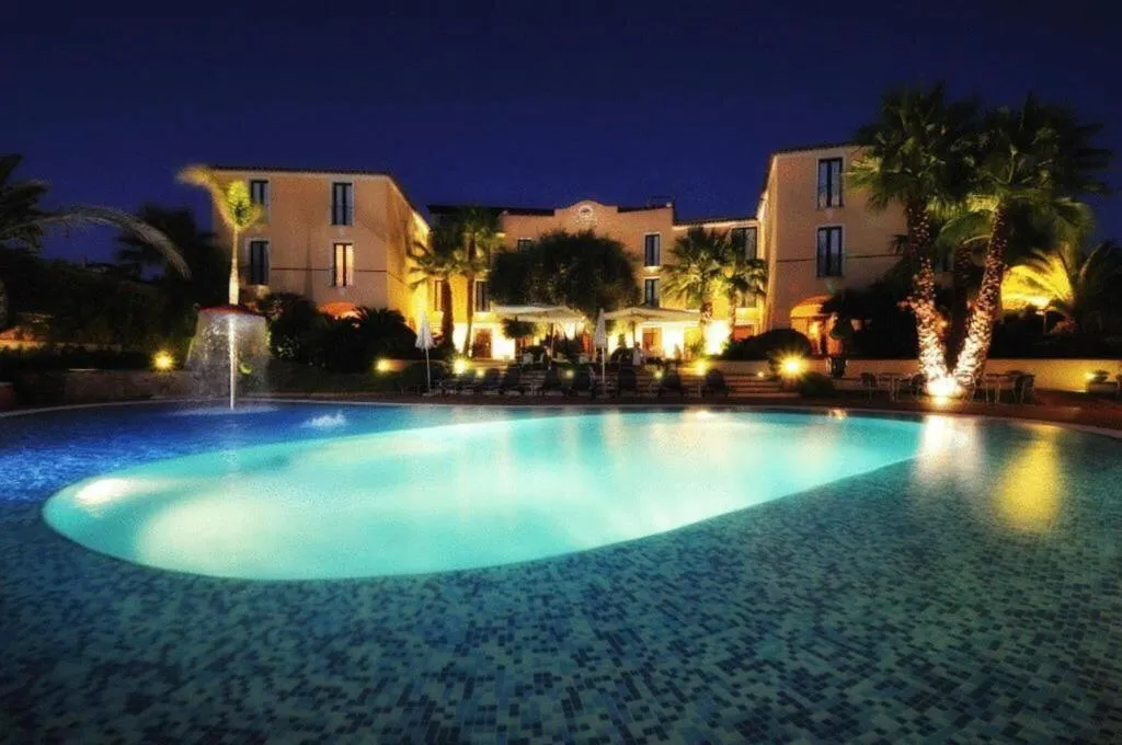 Pool, Arbatasar, Cagliari